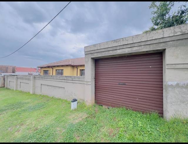 3 BEDROOM HOUSE FOR SALE IN RIVERLEA